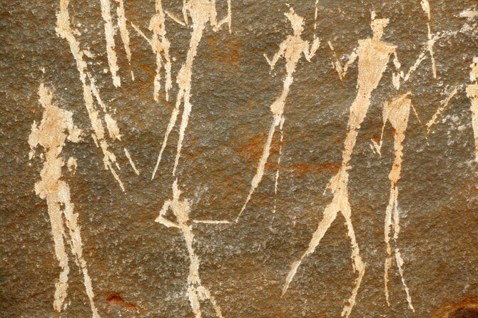 Zulu Cultural Experience: Zulu Village + Tribal Markets + Traditional Zulu Food - Phansi Museum: start with objects and movement
